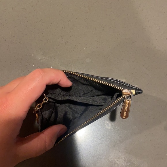 Micheal Kors Wallet - Picture 2 of 3